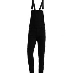 Liquor N Poker DUNGAREES Ogrodniczki black. Czarne rurki męskie marki House, z jeansu. Za 219,00 zł.