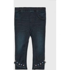 Name it - Jeansy dziecięce Polly 92-122 cm. Niebieskie rurki dziewczęce marki Name it, bez wzorów, z elastanu. Za 99,90 zł.