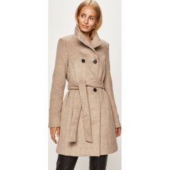 Vero Moda - Płaszcz. Brązowe kurtki damskie Vero Moda, s, w paski, z poliesteru, bez kaptura. W wyprzedaży za 269,90 zł.