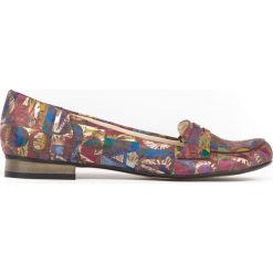 Klasyczne baleriny lordsy - skóra naturalna - model 025 - kolor brązowe kwiaty. Pomarańczowe baleriny damskie Zapato, z jeansu, z okrągłym noskiem, na niskim obcasie, na obcasie. Za 299,00 zł.
