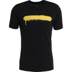 Diesel Black Gold SPRAYLINE MAGLIETTA Tshirt z nadrukiem black. Czarne koszulki polo męskie marki Diesel Black Gold, m, z nadrukiem, z bawełny. Za 399,00 zł.