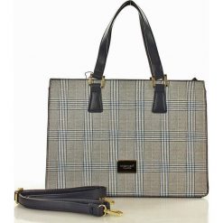 MONNARI Elegancka aktówka kuferek w kretkę granatowy. Niebieskie aktówki damskie marki Monnari, w paski, ze skóry ekologicznej. Za 187,00 zł.