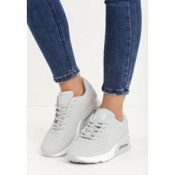 Jasnoszare Buty Sportowe Cold Nights. Szare buty sportowe damskie Born2be, bez wzorów, z tkaniny, sportowe. Za 99,99 zł.