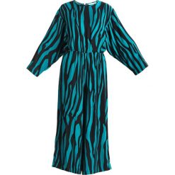 Kombinezony damskie: Moss Copenhagen ZAPPA ZEBRA Kombinezon power green/ black
