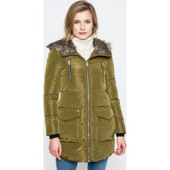 Vero Moda - Kurtka Serena. Brązowe bomberki damskie Vero Moda, l. W wyprzedaży za 239,90 zł.