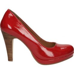 CZÓŁENKA S.OLIVER 5-2240-30. Czerwone buty ślubne damskie Casu, na koturnie. Za 159,99 zł.
