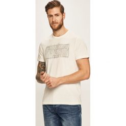 Pepe Jeans - T-shirt Billy. Białe t-shirty męskie Pepe Jeans, s, z nadrukiem, z bawełny, z okrągłym kołnierzem. Za 119,90 zł.