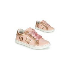 Buty Dziecko Mod'8 PAKITA. Różowe trampki dziewczęce marki Mod'8, bez wzorów, bez zapięcia. Za 199,00 zł.