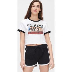 Piżama Friends - Czarny. Czarne piżamy damskie Cropp, s. Za 79,99 zł.