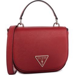Torebka GUESS - Carys (VG) Mini-Bags HWVG74 03730 RED. Czerwone torebki klasyczne damskie Guess, z aplikacjami, ze skóry ekologicznej, klasyczne, duże, bez dodatków. W wyprzedaży za 339,00 zł.