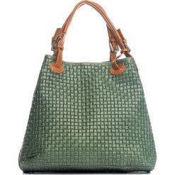Skórzana torebka w kolorze zielonym - 35 x 28 x 17 cm. Zielone torebki klasyczne damskie Pia Sassi, Lucca Baldi, Lia Biassoni, Anna Morellini, w paski, ze skóry, przez ramię, bez dodatków. W wyprzedaży za 299,95 zł.