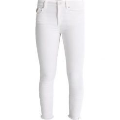 Jeansy damskie: LOIS Jeans CORDOBA Jeans Skinny Fit white