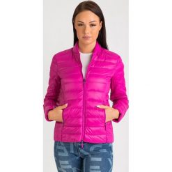 Puchowa KURTKA armani exchange. Czerwone kurtki damskie Armani Exchange, l, bez wzorów, z puchu. Za 719,00 zł.
