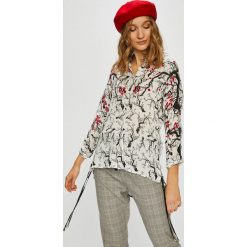 Desigual - Koszula. Białe bluzki damskie Desigual, na co dzień, s, bez wzorów, z wiskozy, casualowe, bez kołnierzyka, z długim rękawem. W wyprzedaży za 219,90 zł.