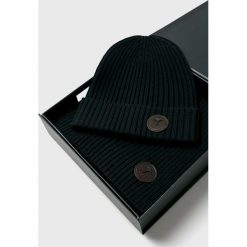 Joop! - Czapka + szalik. Niebieskie czapki męskie marki JOOP!, na zimę, bez wzorów, z wełny. Za 499,90 zł.