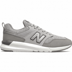 New Balance WS009HD1. Białe buty sportowe damskie New Balance, bez wzorów, z gumy, klasyczne. Za 279,99 zł.