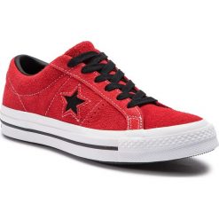 Tenisówki CONVERSE - One Star Ox 163246C Enamel Red/Black/White. Czerwone półbuty damskie Converse, bez wzorów, ze skóry, retro, bez obcasa, na płaskiej podeszwie, bez zapięcia. W wyprzedaży za 269,00 zł.