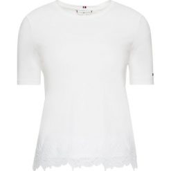 Bluzka TOMMY HILFIGER Lace Hem WW0WW25195. Niebieskie bluzki damskie TOMMY HILFIGER, xs, bez wzorów, z bawełny, bez kołnierzyka, bez rękawów. W wyprzedaży za 189,00 zł.