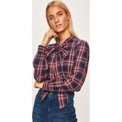 Pepe Jeans - Koszula. Bluzki damskie Pepe Jeans, s, bez wzorów, z bawełny, casualowe, bez kołnierzyka, z długim rękawem. W wyprzedaży za 239,90 zł.