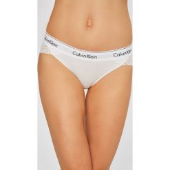 Calvin Klein Underwear - Figi. Białe figi damskie marki Calvin Klein Underwear, s, z elastanu. Za 89,90 zł.