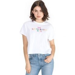 Levi's Varsity Koszulka Biały. Białe koszulki damskie Levi's®, s, z haftami, z bawełny, bez kołnierzyka, z krótkim rękawem. Za 154,95 zł.