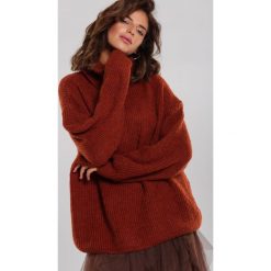 Camelowy Golf Halton. Brązowe swetry damskie other, l, bez wzorów, bez rękawów, bez kaptura. Za 129,99 zł.