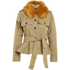 J.CREW WASHED PEPLUM JACKET FUR COLLAR Kurtka wiosenna ridge khaki. Brązowe kurtki damskie marki J.CREW, s, bez wzorów, z bawełny. W wyprzedaży za 434,50 zł.