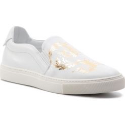 Tenisówki VERSACE COLLECTION - V900729 VM00439 VA40 Bianco/Oro. Białe półbuty męskie marki Versace Collection, na co dzień, bez wzorów, ze skóry, bez zapięcia. Za 1879,00 zł.