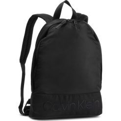 Plecak CALVIN KLEIN - Shadow Round Backpack K50K504391 001. Plecaki męskie Calvin Klein. W wyprzedaży za 299,00 zł.
