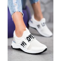 Slipony na platformie love. Trampki i tenisówki damskie SEASTAR, bez wzorów, bez zapięcia. Za 89,00 zł.