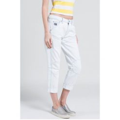 G-Star Raw - Jeansy. Niebieskie jeansy damskie G-Star RAW. W wyprzedaży za 329,90 zł.