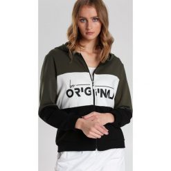 Ciemnozielona Bluza Alcock. Zielone bluzy damskie Renee, s, z nadrukiem, z długim rękawem, długie, z kapturem. Za 69,99 zł.