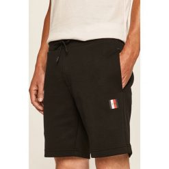 Tommy Hilfiger - Szorty. Czarne spodenki i szorty męskie TOMMY HILFIGER, s, bez wzorów, z bawełny, casualowe. Za 449,90 zł.