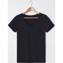 T-shirt z bawełny organicznej - Czarny. Czarne t-shirty damskie House, s, bez wzorów, z bawełny, bez kołnierzyka. Za 25,99 zł.