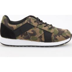 Sportowe buty moro - Khaki. Brązowe buty sportowe męskie Reserved. Za 79,99 zł.