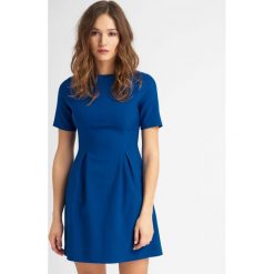 Sukienki: Rozkloszowana sukienka mini