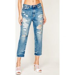 Jeansy Boyfriend Armani Exchange 3HYJ16 Y2NGZ 1500. Niebieskie jeansy damskie Armani Exchange. W wyprzedaży za 399,00 zł.