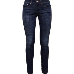 Won Hundred PATTI Jeansy Slim Fit dark favourite blue. Niebieskie jeansy damskie relaxed fit marki Won Hundred. W wyprzedaży za 517,30 zł.