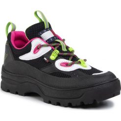 Sneakersy TOMMY JEANS - Expedition Shoe EN0EN00713 Black BDS. Czarne półbuty damskie Tommy Jeans, z jeansu. Za 649,00 zł.