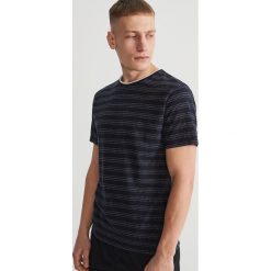 T-shirt w paski - Granatowy. Niebieskie t-shirty damskie marki Reserved, s, w paski, bez kołnierzyka. Za 49,99 zł.