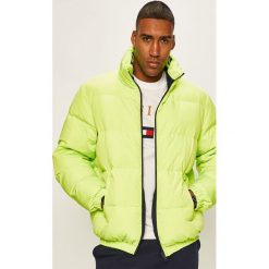 Tommy Jeans - Kurtka puchowa dwustronna. Zielone płaszcze męskie Tommy Jeans, s, bez wzorów, z poliesteru, krótkie, bez kaptura. Za 1399,00 zł.