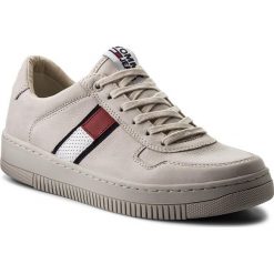 Sneakersy TOMMY JEANS - Tj Nubuck Basket Sneaker EM0EM00085 Ice 101. Szare sneakersy męskie Tommy Jeans, bez zapięcia. W wyprzedaży za 379,00 zł.
