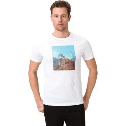Jack & Jones Cafe Koszulka Biały. Białe t-shirty męskie Jack & Jones, l, z nadrukiem, z bawełny, bez kołnierzyka, krótkie. Za 64,95 zł.