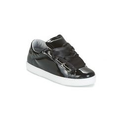 Buty Yurban HOURIX. Czarne trampki i tenisówki damskie Yurban, bez wzorów, bez zapięcia. Za 197,40 zł.
