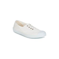 Buty Chipie JOSEPH. Białe trampki i tenisówki damskie marki Chipie, bez wzorów, bez zapięcia. Za 179,00 zł.