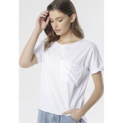 Biały T-shirt Nonariye. Białe t-shirty damskie Born2be, xl, bez wzorów, z jeansu, z okrągłym kołnierzem. Za 54,99 zł.