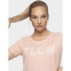 T-shirt damski TSD201 - beż. T-shirty damskie 4f, bez wzorów, bez kołnierzyka. W wyprzedaży za 29,99 zł.