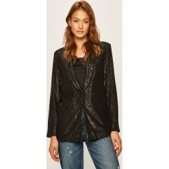 Guess Jeans - Marynarka. Szare kamizelki damskie Guess Jeans, s, z haftami, z elastanu, eleganckie, bez kaptura. W wyprzedaży za 499,90 zł.