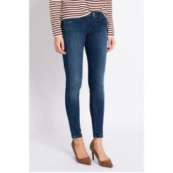 Pepe Jeans - Jeansy. Niebieskie jeansy damskie marki Pepe Jeans, z elastanu. W wyprzedaży za 239,90 zł.