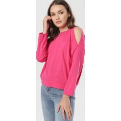 Fuksjowa Bluzka Therin. Bluzki damskie Born2be, xl, bez wzorów, bez kołnierzyka, bez rękawów. W wyprzedaży za 49,99 zł.